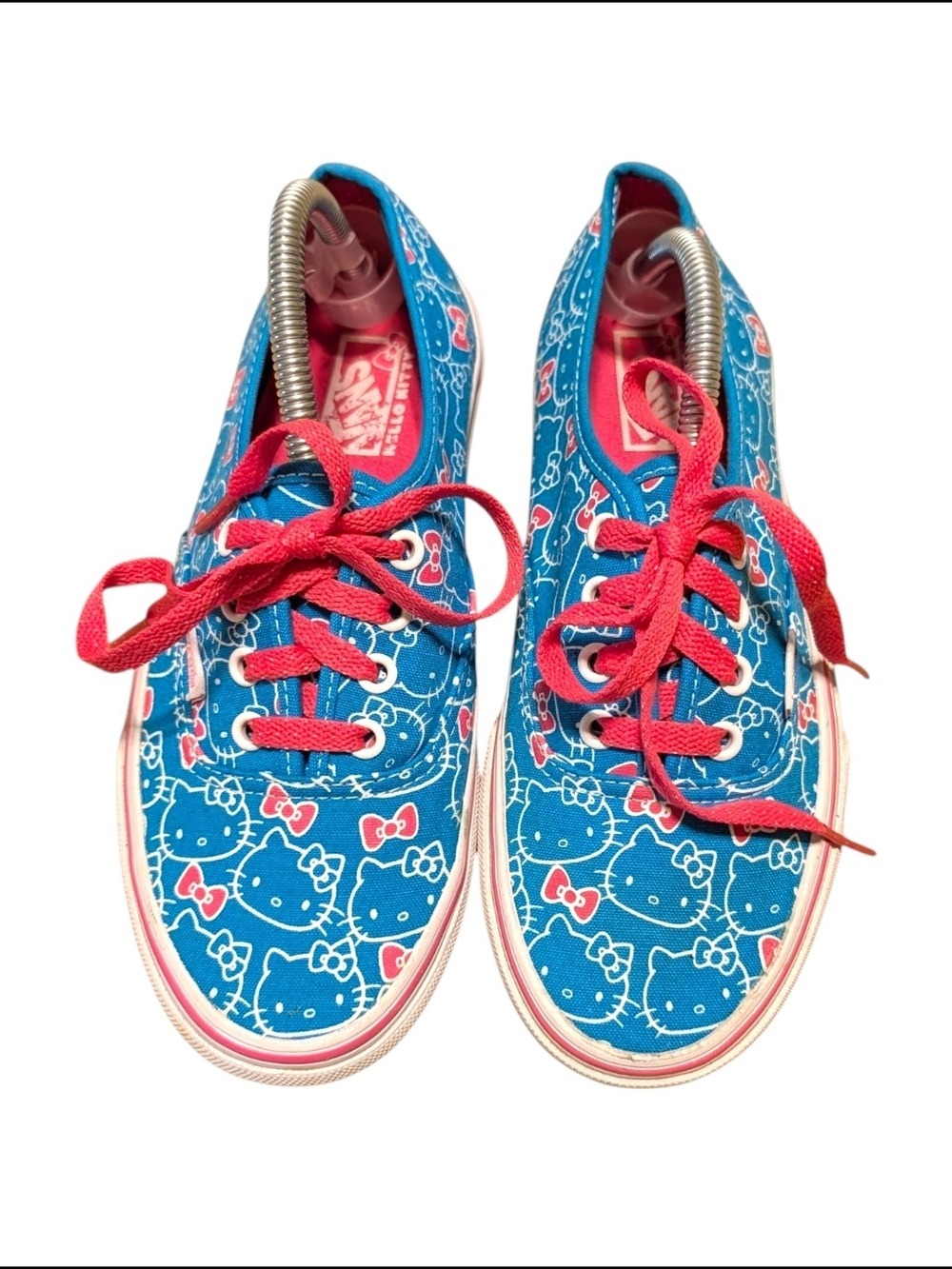 Vans Blue Hello Kitty Canvas Sneakers Pink Laces - Picture 2 of 9